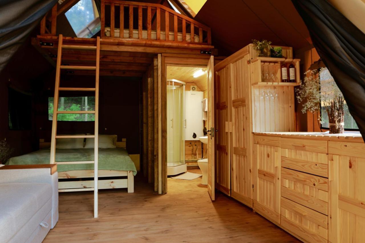Глемпінг Шатро Hotel Ul'yaniki Eksteriør billede